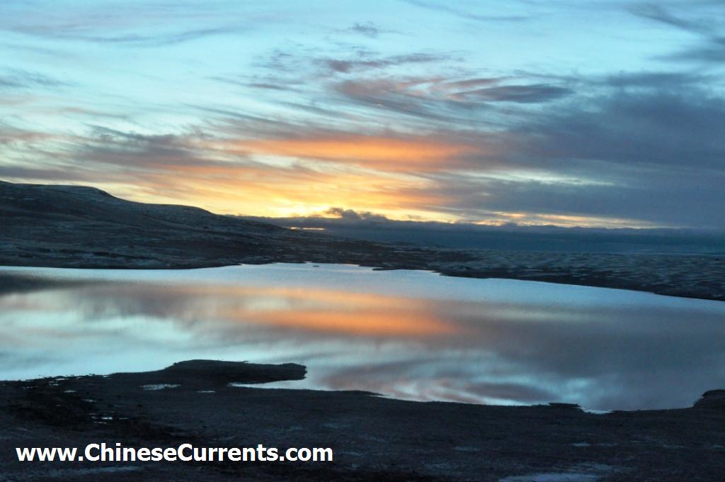 www.ChineseCurrents.com_0803.jpg